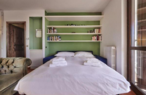Claudias flat Lierna